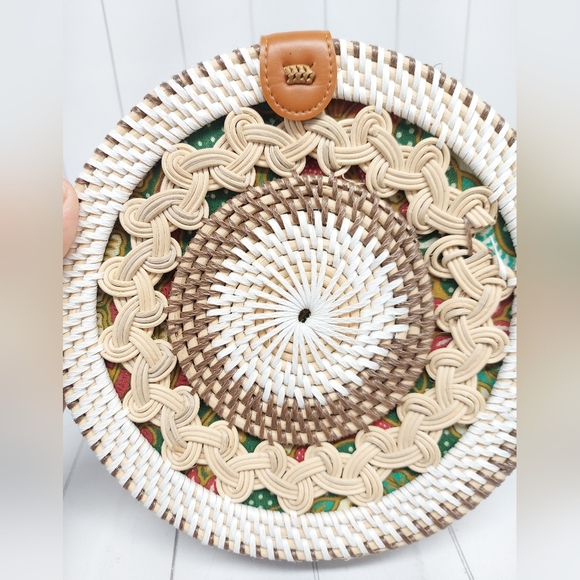 Handwoven Round Bag - Picture 9 of 15